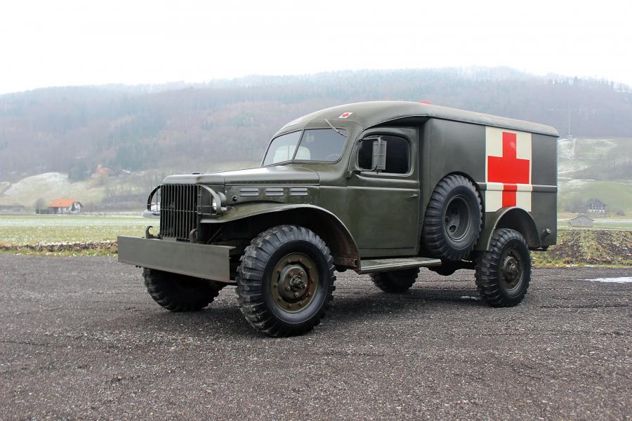  Dodge WC-54 Ambulance (T214) 1942 года  (фото 1 из 5)